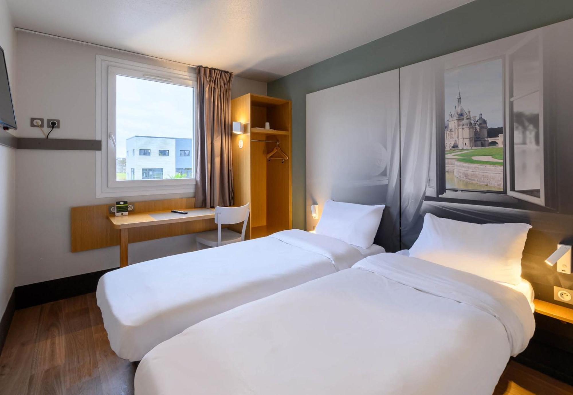 B&B Hotel Creil Chantilly Eksteriør bilde