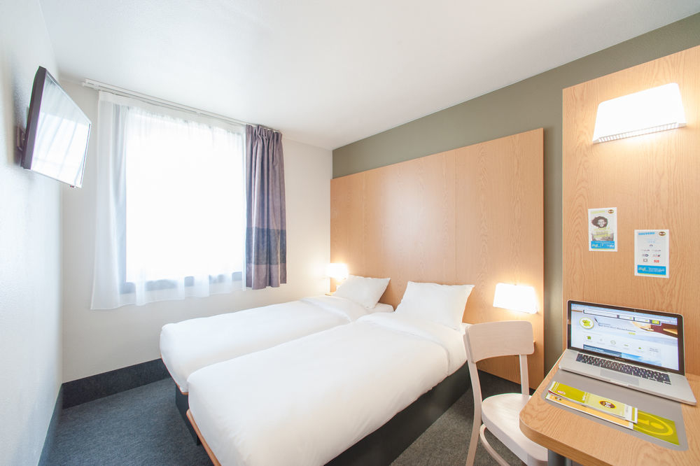 B&B Hotel Creil Chantilly Eksteriør bilde