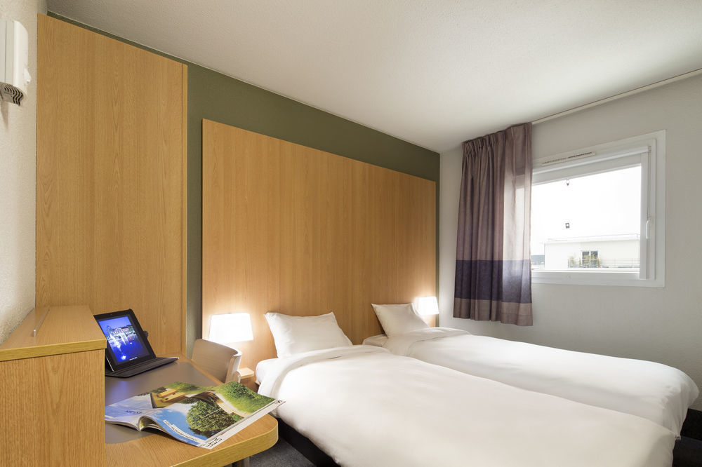 B&B Hotel Creil Chantilly Eksteriør bilde