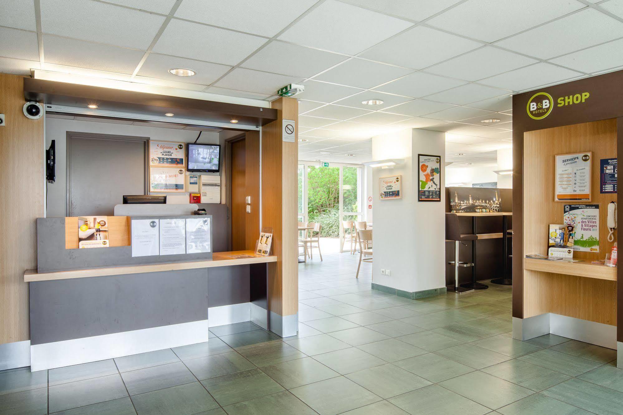 B&B Hotel Creil Chantilly Eksteriør bilde