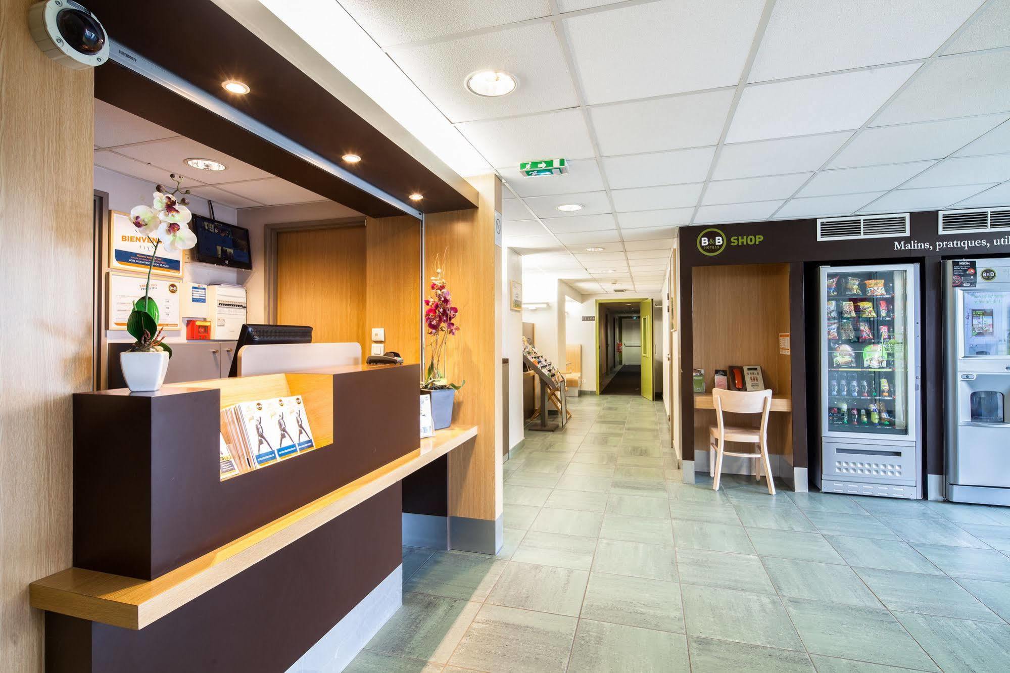 B&B Hotel Creil Chantilly Eksteriør bilde