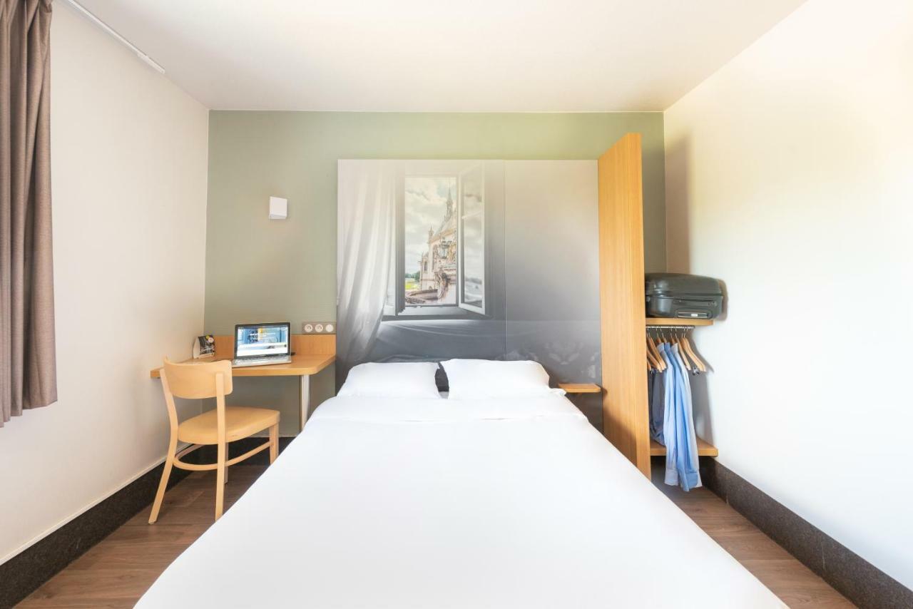 B&B Hotel Creil Chantilly Eksteriør bilde